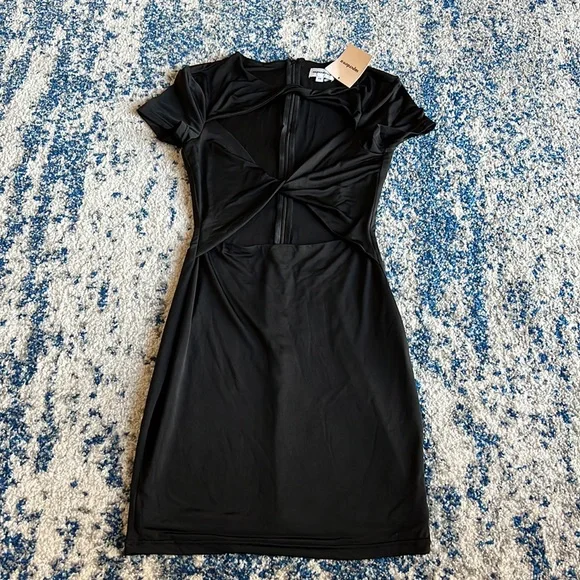 superdown Kimmie Twist Front Dress in Black XS - Picture 4 of 7